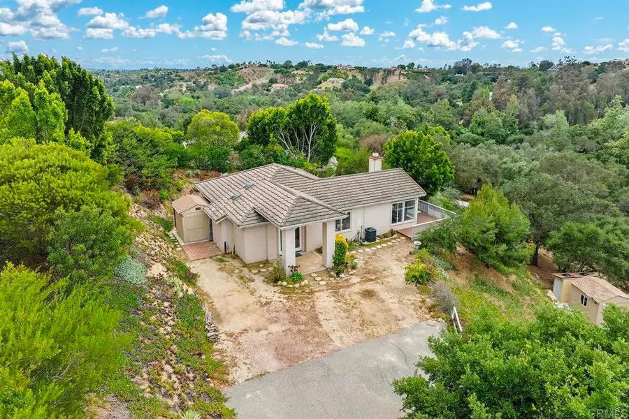2557 Live Oak Park Rd, Fallbrook, CA 92028 - #3