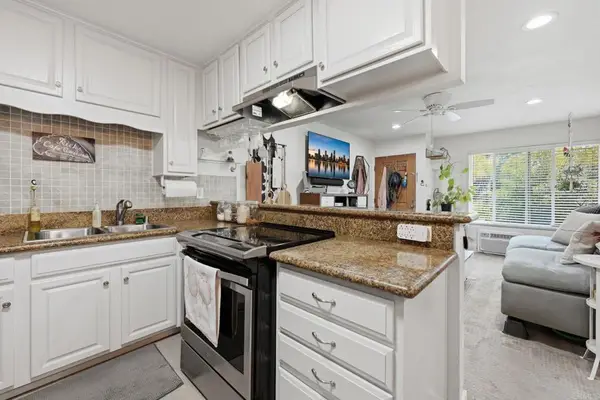 1787 Bayview Heights Drive #72, San Diego, CA 92105