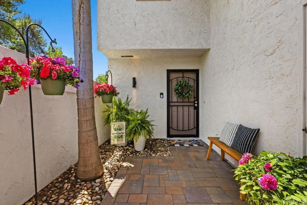 6551 Calle Valperizo, Carlsbad, CA 92009 - #1