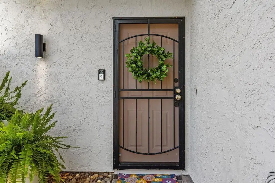 6551 Calle Valperizo, Carlsbad, CA 92009 - #2