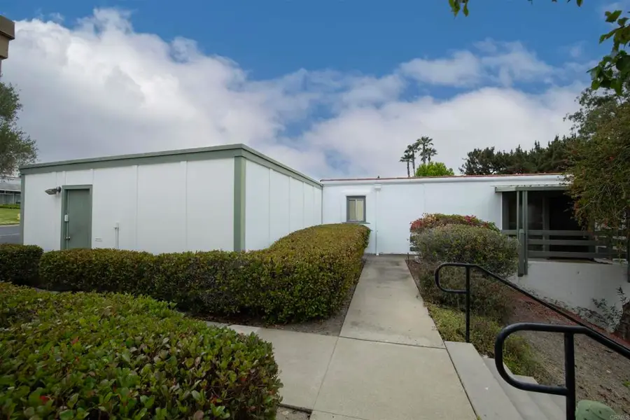 3621 Vista Campana S #16, Oceanside, CA 92057 - #2