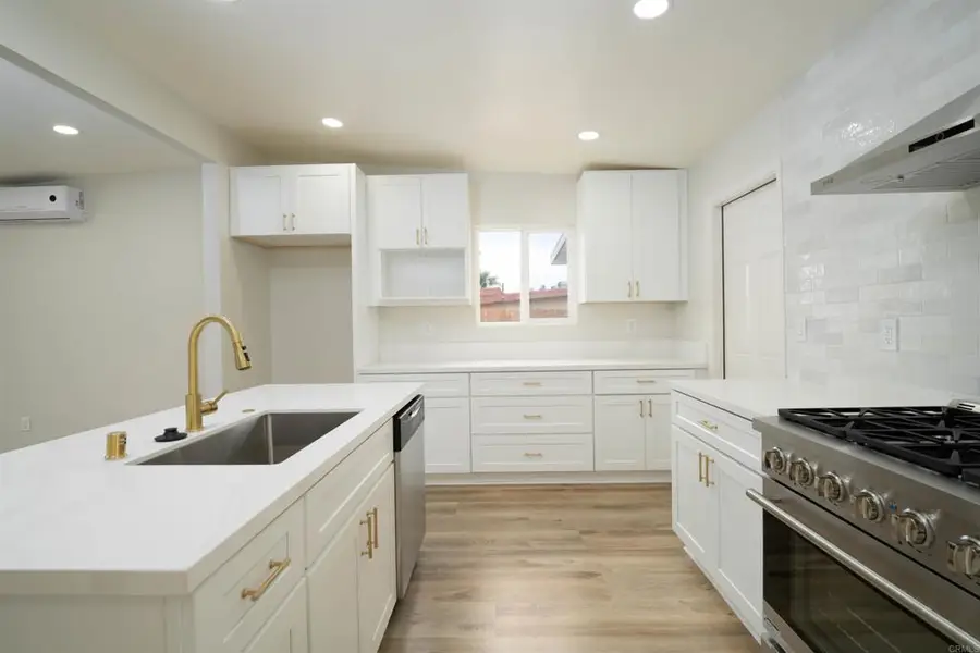 1314 Bluegrass Road, Vista, CA 92083 - #3
