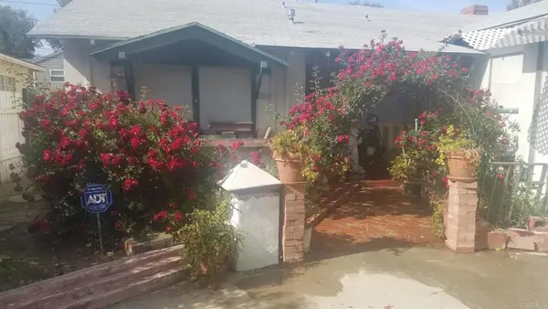 22101 Dumetz Rd., Woodland Hills, CA 91364