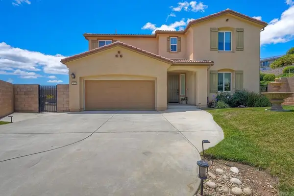 2071 Wagon Wheel Court, Escondido, CA 92026
