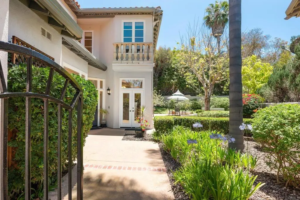 9618 Claiborne Square, La Jolla, CA 92037 - #1
