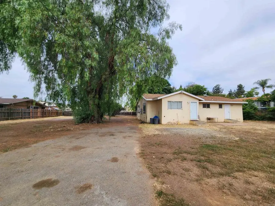 664 N Fig St, Escondido, CA 92025 - #2