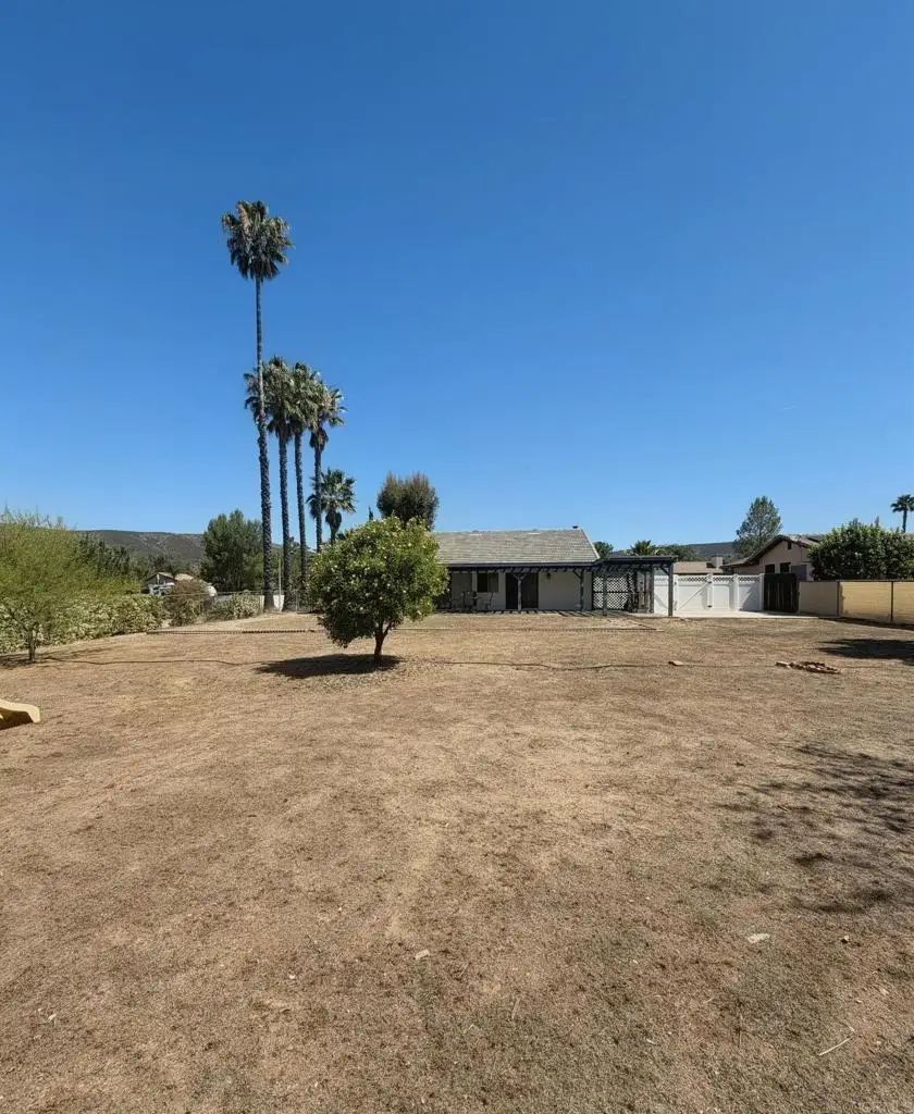 23601 Barrego Way, Ramona, CA 92065 - #3