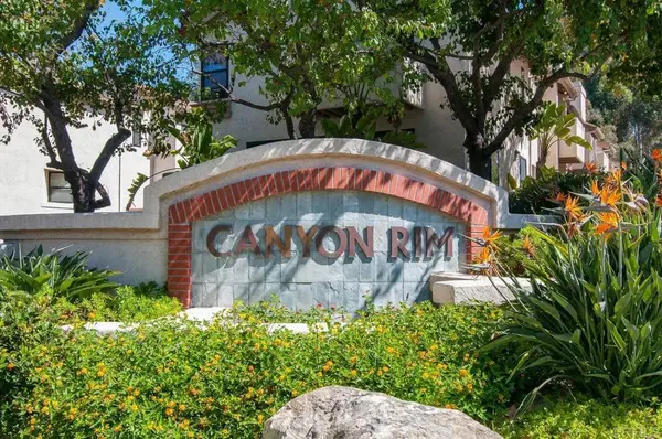 2714 Ariane Drive #17, San Diego, CA 92117