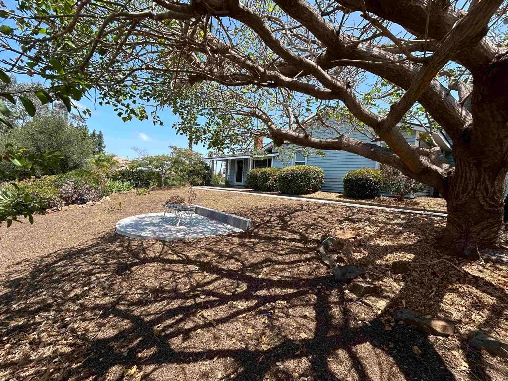 1643 Mesa Verde Dr., Vista, CA 92084 - #1