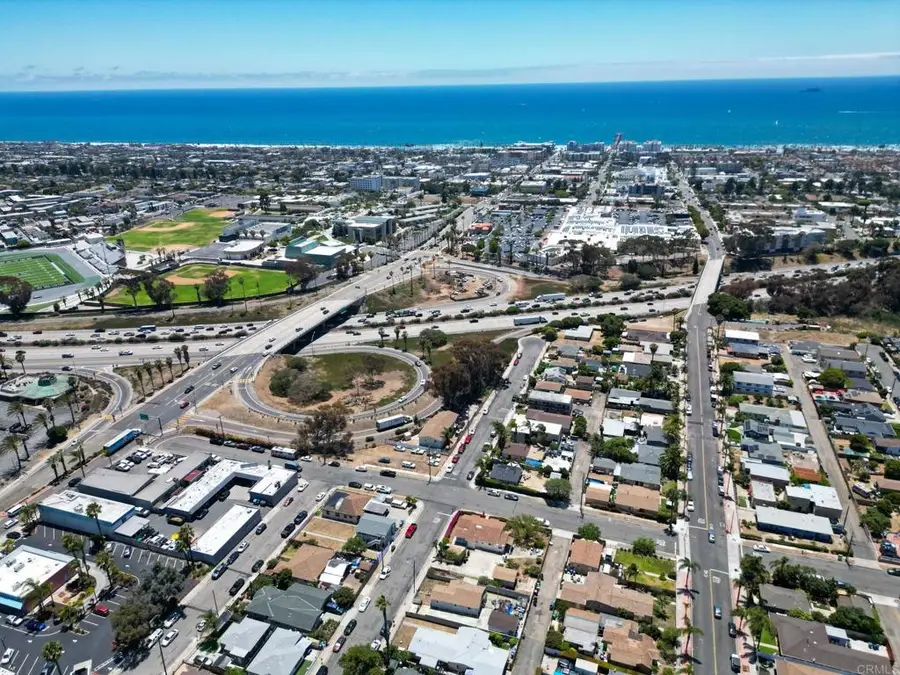 402 4 Santa Barbara Street, Oceanside, CA 92058 - #3
