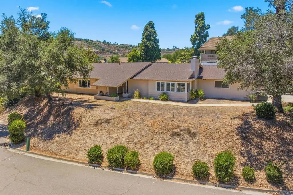 2837 Carlton Way, Fallbrook, CA 92028 - #1