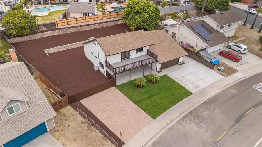 968 Highland Dr, Vista, CA 92083 - #2