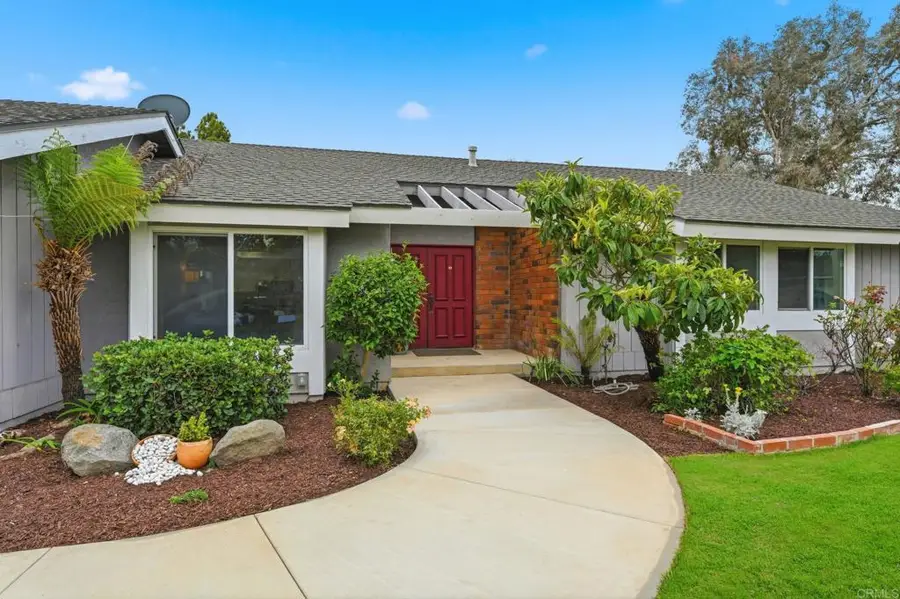 745 Black Hawk Circle, Vista, CA 92081 - #3