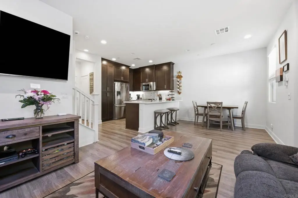 2117 Solara Lane, Vista, CA 92081 - #1