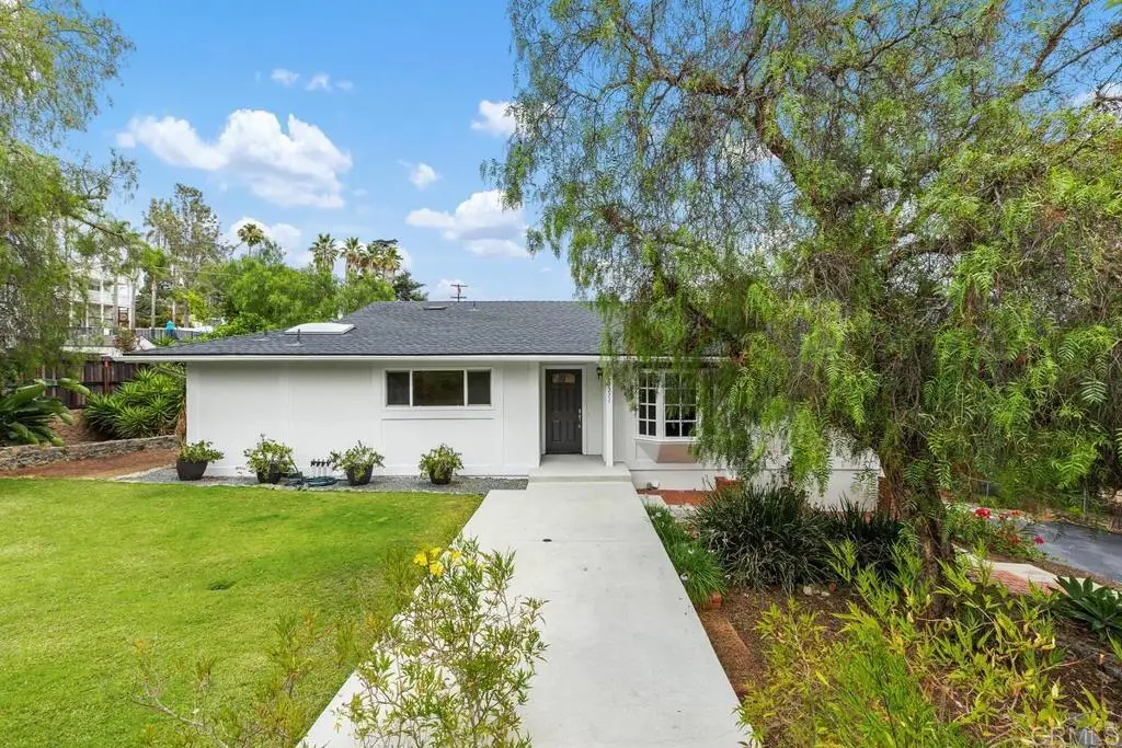 1271 Alta Vista Drive, Vista, CA 92084 - #1