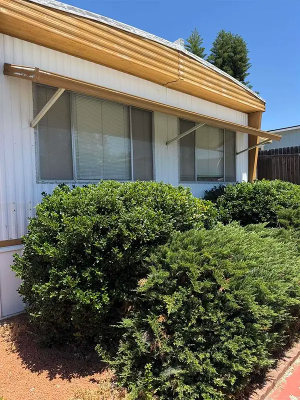 1380 Oak Hill Drive #44, Escondido, CA 92027