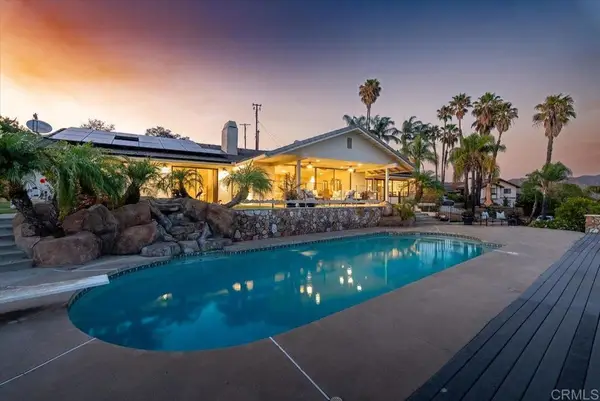 2275 Via Cascabel, Escondido, CA 92027