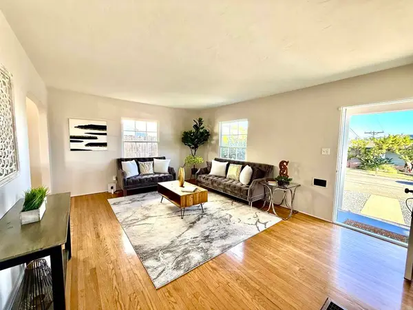 7292 West Point Avenue, La Mesa, CA 91942