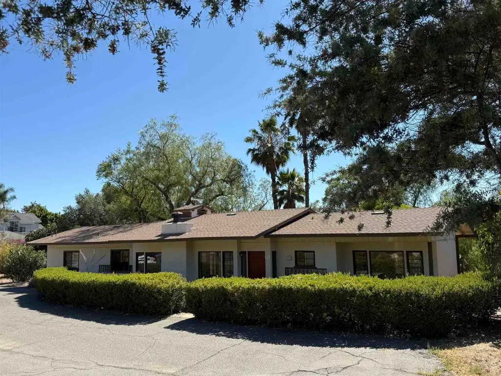 231 S Stage Coach Lane, Fallbrook, CA 92028 - #1