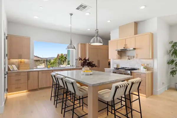 15862 Pomerol Lane, San Diego, CA 92127
