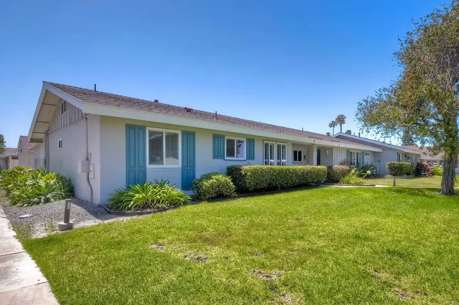 3755 Vista Campana N #6, Oceanside, CA 92057 - #2