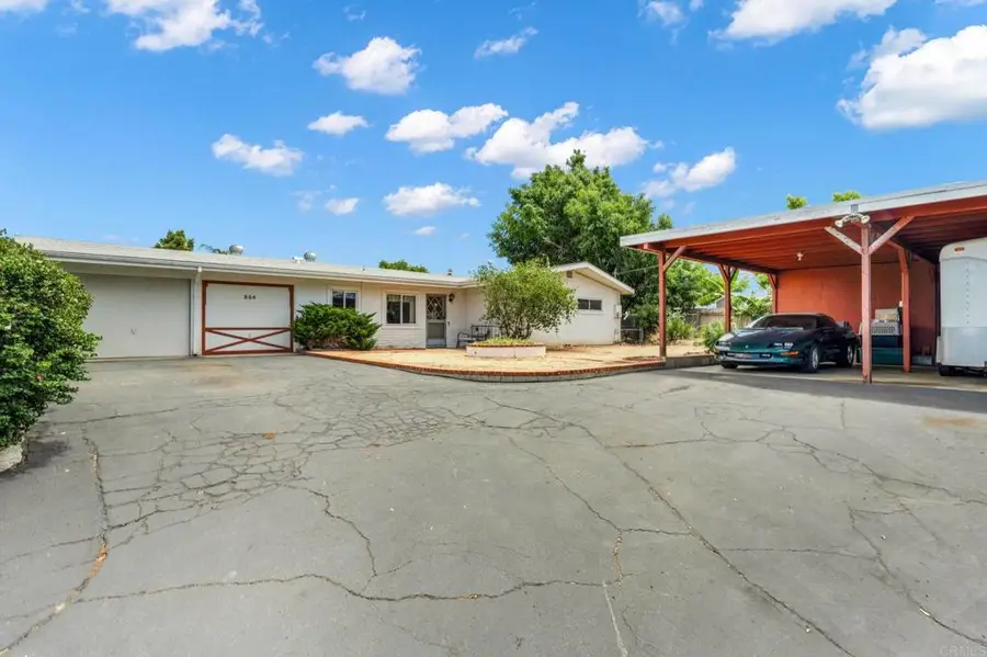 604 Rudd Road, Vista, CA 92084 - #2