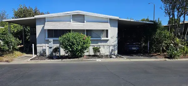 2700 E Valley Parkway #21, Escondido, CA 92027