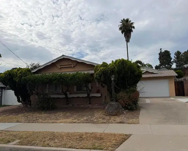 8262 Beaver Lake Drive, San Diego, CA 92119