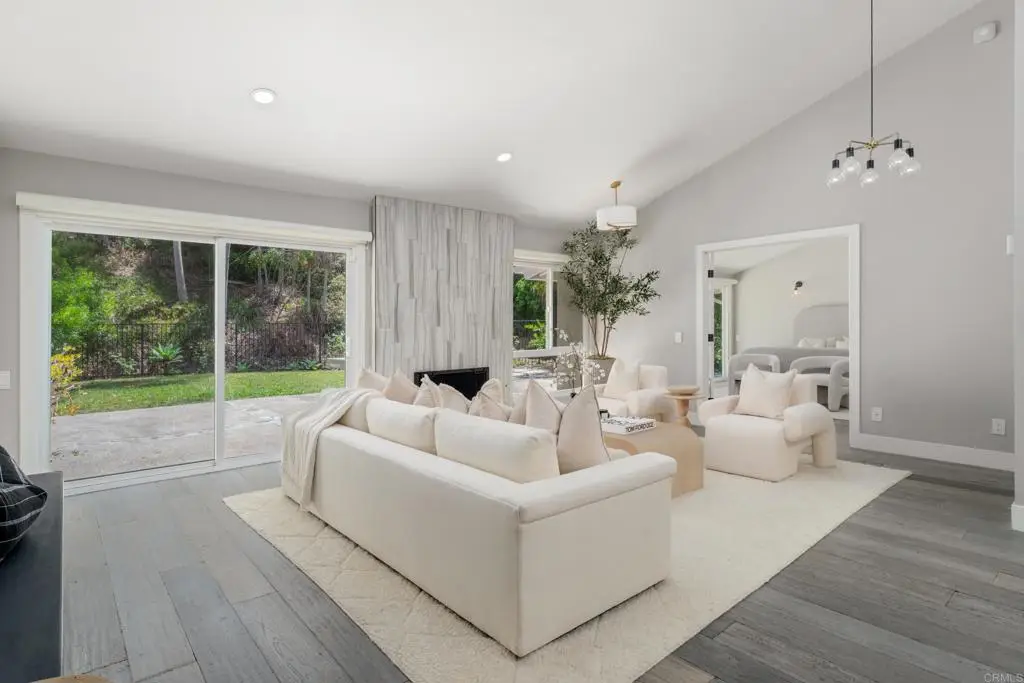 2018 Caminito San Nicholas, La Jolla, CA 92037 - #1