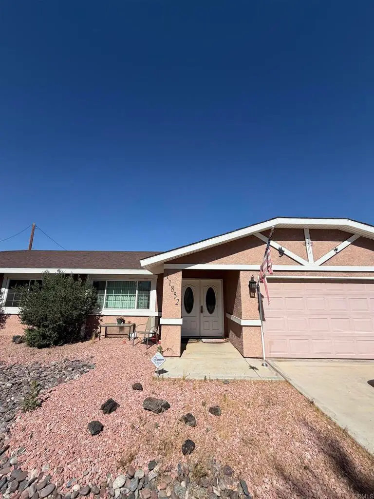 11852 Jamacha Rd, Apple Valley, CA 92308 - #2