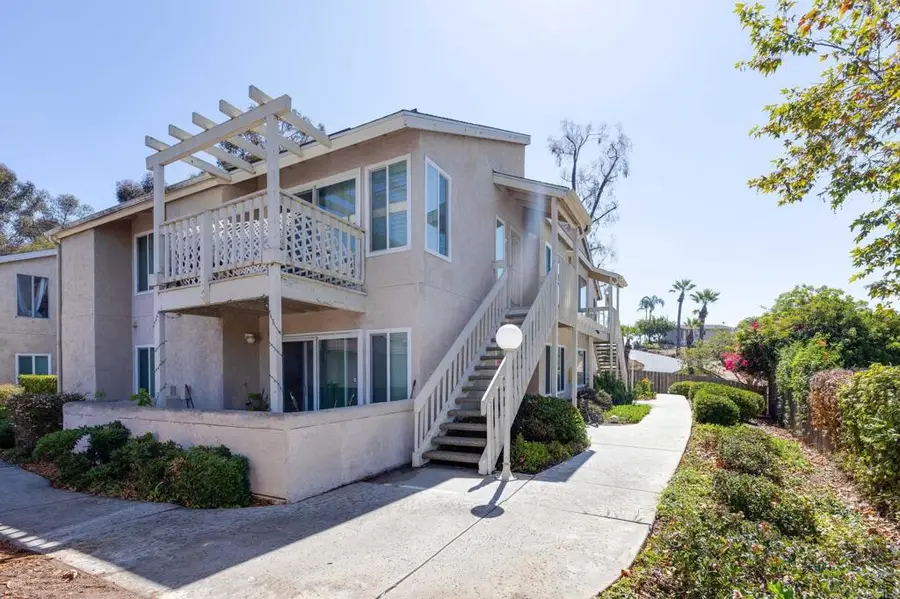 201 Diamond Way #222, Vista, CA 92083 - #2