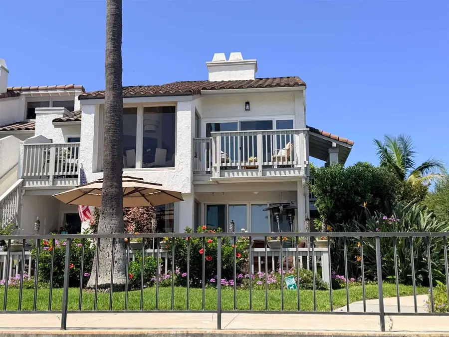 18 Kingston Court E, Coronado, CA 92118 - #2