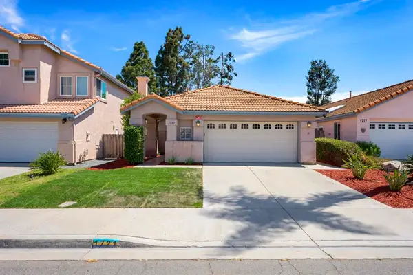 1721 Corte Viejo, Oceanside, CA 92056