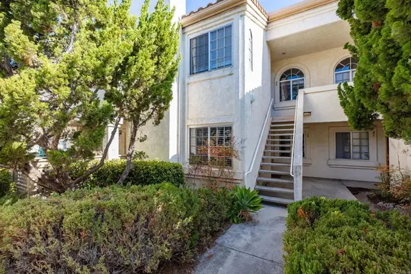 1050 La Tortuga Drive #40, Vista, CA 92081