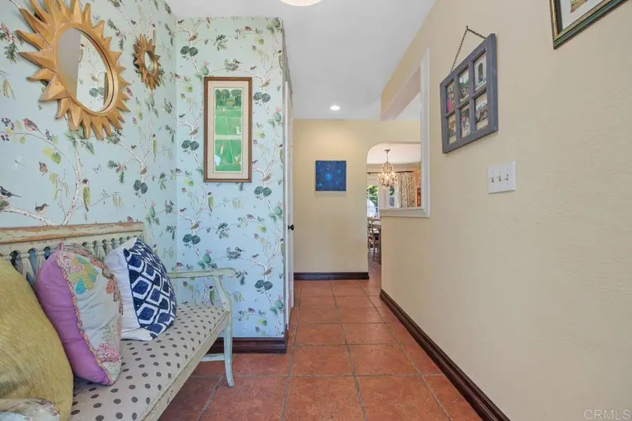 345 Osborne Street, Vista, CA 92084 - #2