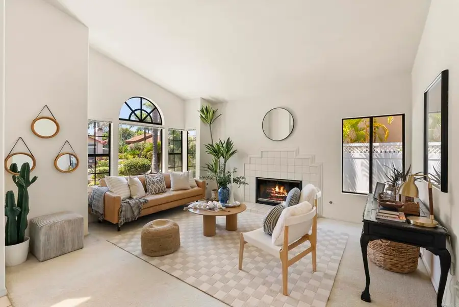 714 Poinsettia Park S, Encinitas, CA 92024 - #3