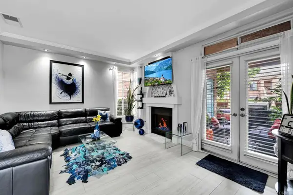 3587 Cameo Drive #19, Oceanside, CA 92056