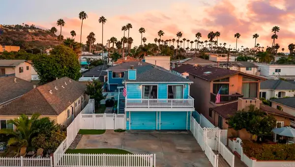 429 33 Nautilus Street, La Jolla, CA 92037