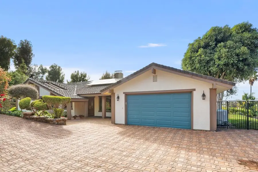 1092 Serena Way, San Marcos, CA 92078 - #3