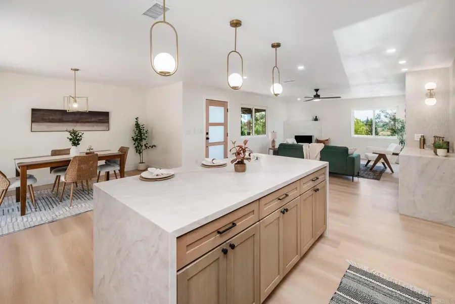 2430 Sunflower, Vista, CA 92083 - #2