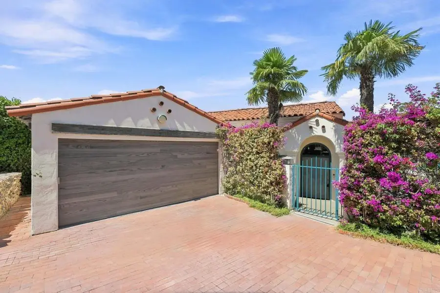 7631 Hillside Drive, La Jolla, CA 92037 - #3