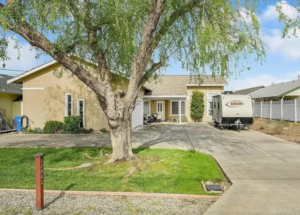 17905 Bunker Road, Hidden Valley Lake, CA 95467