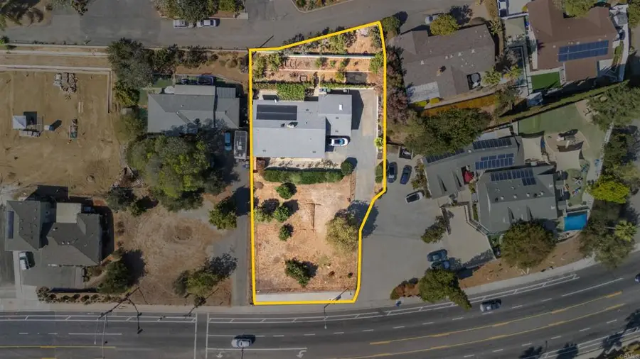 535 Civic Center Dr, Vista, CA 92084 - #3