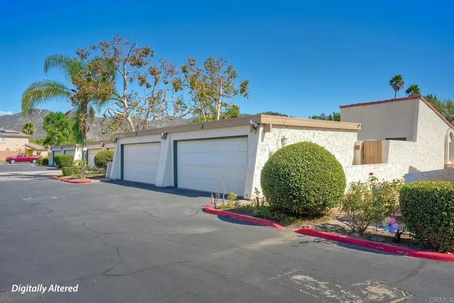 2855 Wanek Rd - J, Escondido, CA 92027 - #2
