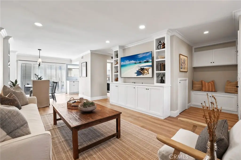 2209 Vista Huerta, Newport Beach, CA 92660 - #1