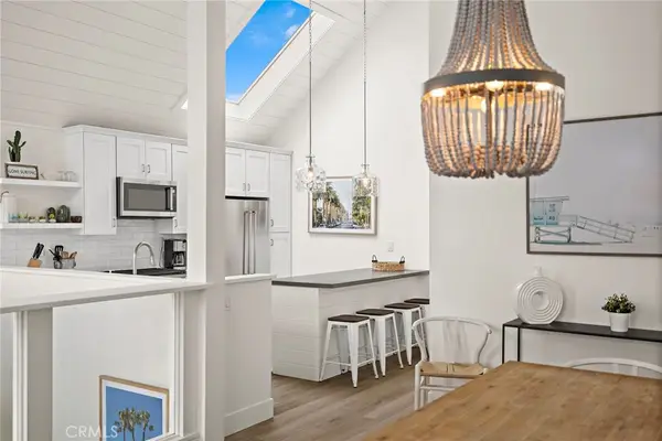 207 40th Street #2, Newport Beach, CA 92663