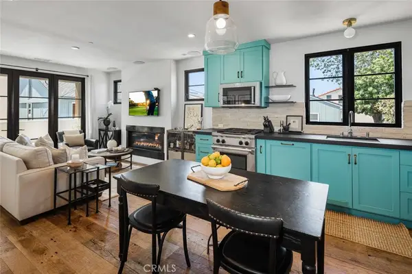 616 Narcissus #1/2, Corona Del Mar, CA 92625