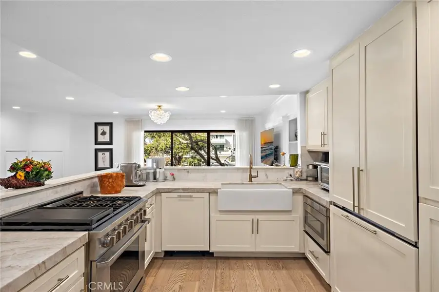 12 Encore Court, Newport Beach, CA 92663 - #3