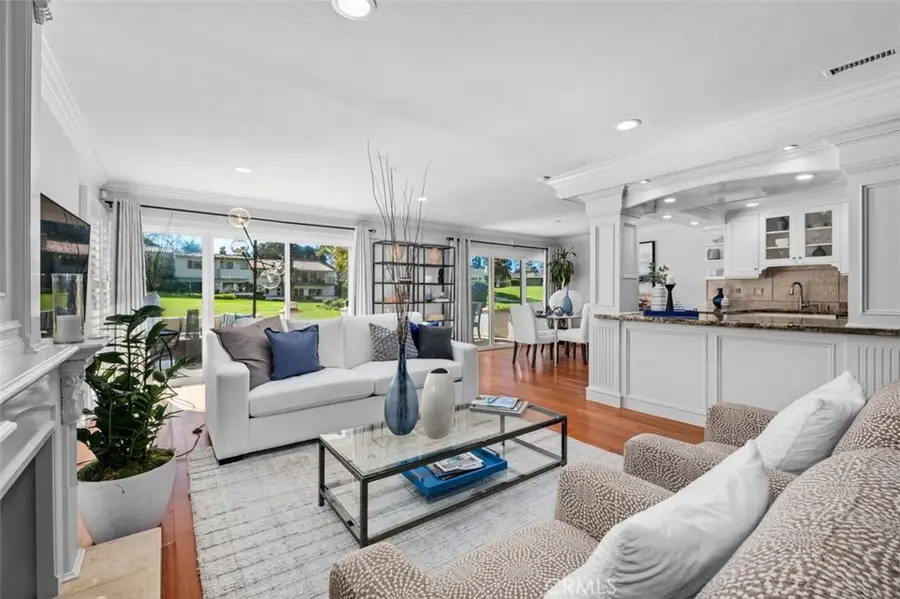 525 Vista Flora, Newport Beach, CA 92660 - Image #2