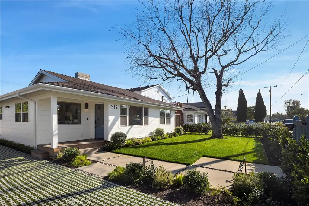 212 E 19th Street, Costa Mesa, CA 92627 - #1